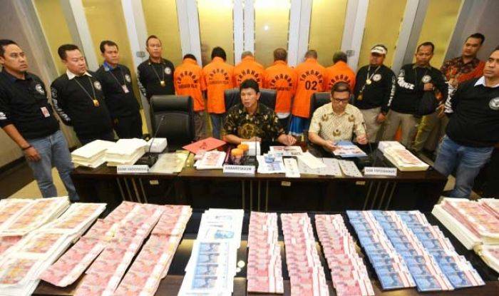 Perangkat Desa Cetak Upal Rp 7 Miliar: Rp 2 Miliar Siap Edar, Sisanya Berupa Lembaran Perangkat Desa Cetak Upal Rp 7 Miliar: Rp 2 Miliar Siap Edar, Sisanya Berupa Lembaran