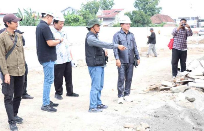 Ketua Komisi II DPRD Gresik Sebut Sentra IKM di Desa Hulaan Rampung Pertengahan Desember 2025