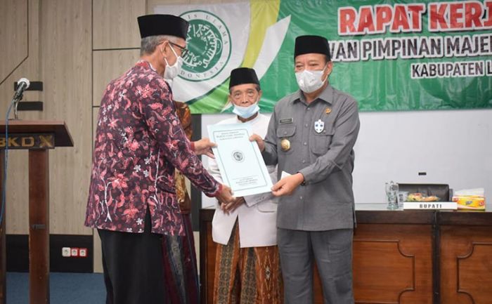 Rakerda MUI Lamongan Saat Pandemi, Bupati Ajak Masyarakat Disiplin Patuhi Protokol Kesehatan