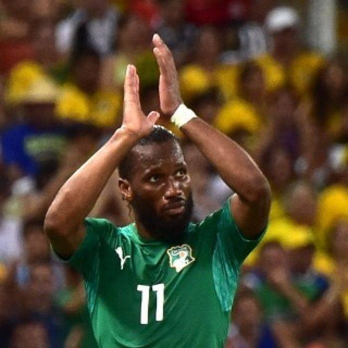 Drogba Putuskan Pensiun dari Sepakbola Internasional Drogba Putuskan Pensiun dari Sepakbola Internasional