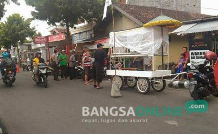 Pesta Miras Berujung Maut, 3 Warga Kota Kediri Tewas Pesta Miras Berujung Maut, 3 Warga Kota Kediri Tewas