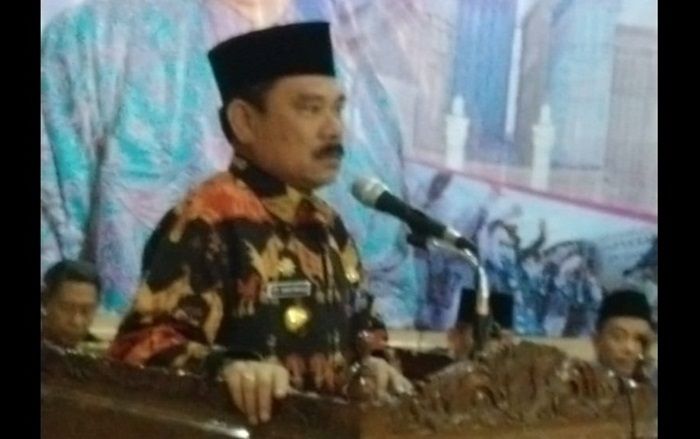 Pj Gubernur NTT Berangkatkan JCH Kloter 65 Embarkasi Surabaya Pj Gubernur NTT Berangkatkan JCH Kloter 65 Embarkasi Surabaya