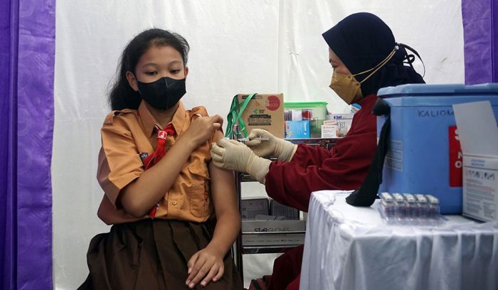 Optimalkan PTM Terbatas, Pemkot Kediri Siap Gelar Vaksinasi untuk Anak Usia 6 Tahun ke Atas Optimalkan PTM Terbatas, Pemkot Kediri Siap Gelar Vaksinasi untuk Anak Usia 6 Tahun ke Atas