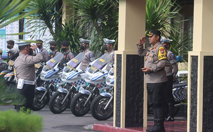 Kapolres Ngawi Pimpin Apel Gelar Pasukan Operasi Zebra Semeru 2022