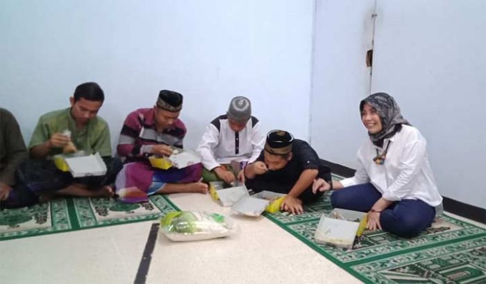 Peduli Sesama, Caleg Ini Ajak J-Scook Santuni Anak Yatim Peduli Sesama, Caleg Ini Ajak J-Scook Santuni Anak Yatim