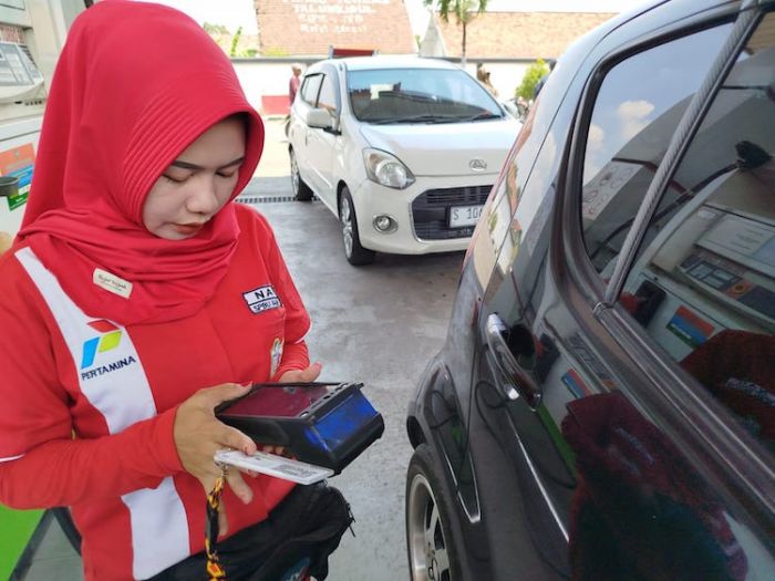 Ujicoba Pembelian dengan QR Code, Konsumen Pertalite di Jombang Beri Apresiasi Ujicoba Pembelian dengan QR Code, Konsumen Pertalite di Jombang Beri Apresiasi