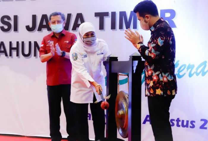 Khofifah Sinergikan Program Kemensos-Kemendes, PKH Semester I Jatim 2020 Rp 3,2 Triliun Khofifah Sinergikan Program Kemensos-Kemendes, PKH Semester I Jatim 2020 Rp 3,2 Triliun