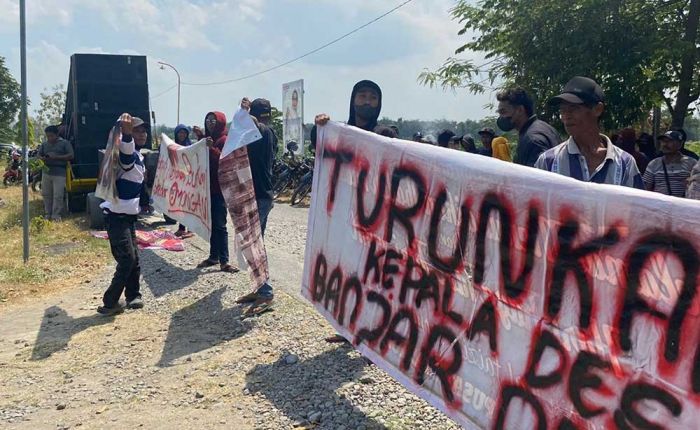 Jarang Ngantor, Kades Banjardowo Jombang Didemo Warga Jarang Ngantor, Kades Banjardowo Jombang Didemo Warga