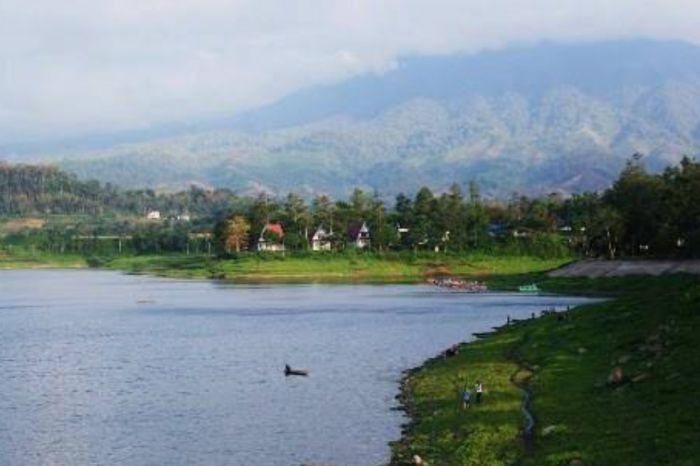 Tiket dan Daya Tarik Taman Wisata Selorejo Bulan Ini 