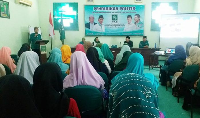 PKB Bangkalan Gelar Pendidikan Politik bagi Kader Muda Perempuan PKB Bangkalan Gelar Pendidikan Politik bagi Kader Muda Perempuan