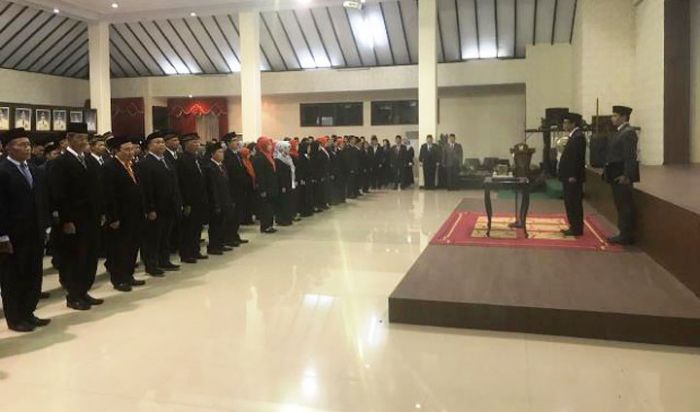 Bupati Jember Kebut Mutasi 700-an ASN Sebelum Pilkada Bupati Jember Kebut Mutasi 700-an ASN Sebelum Pilkada