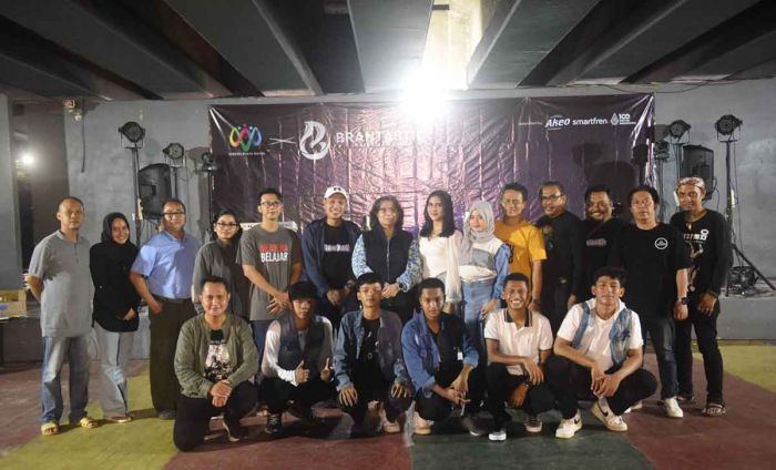 Pesan Pj Wali Kota Kediri saat Menikmati Brantastic x Joyfest Pesan Pj Wali Kota Kediri saat Menikmati Brantastic x Joyfest
