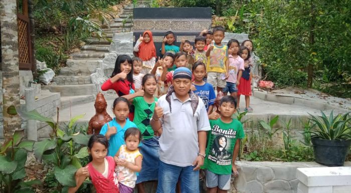 Setiap Akhir Pekan, Ketua Fraksi NasDem DPRD Gresik Ajak Anak Yatim Piatu Liburan Setiap Akhir Pekan, Ketua Fraksi NasDem DPRD Gresik Ajak Anak Yatim Piatu Liburan