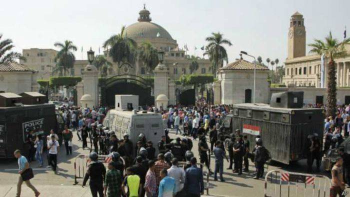 Universitas Al Azhar Cairo ‘Diserbu’ Polisi Mesir Universitas Al Azhar Cairo ‘Diserbu’ Polisi Mesir
