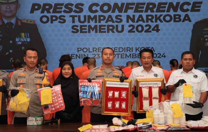 Polres Kediri Kota Bekuk 14 Pengedar saat Operasi Tumpas Narkoba Semeru 2024 Polres Kediri Kota Bekuk 14 Pengedar saat Operasi Tumpas Narkoba Semeru 2024