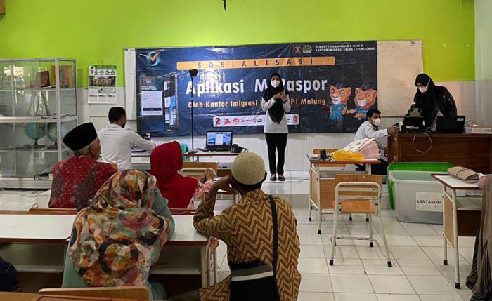 Permudah Pengurusan Paspor CJH, Kantor Imigrasi Malang Kembali Gelar Pandangi Karmila Permudah Pengurusan Paspor CJH, Kantor Imigrasi Malang Kembali Gelar Pandangi Karmila