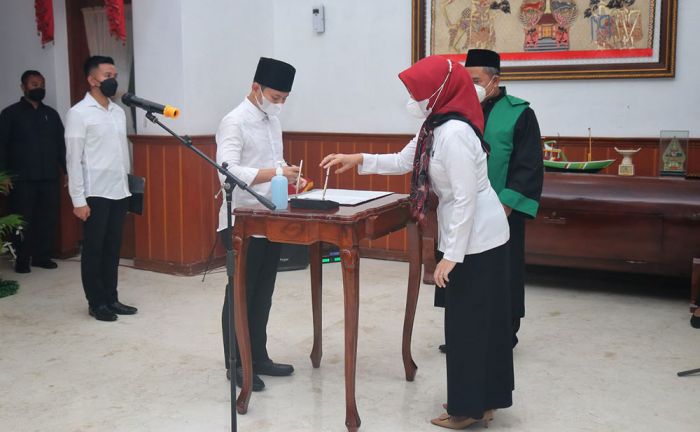 Kades Ngulan Wetan Resmi Diberhentikan Sementara, Camat Pogalan Ditunjuk Sebagai Pj Kades Ngulan Wetan Resmi Diberhentikan Sementara, Camat Pogalan Ditunjuk Sebagai Pj