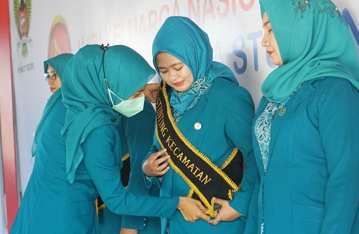 Kukuhkan Duta Stunting Kota Kediri, Bunda Fey: Menangani Stunting Harus Bersama-sama Kukuhkan Duta Stunting Kota Kediri, Bunda Fey: Menangani Stunting Harus Bersama-sama
