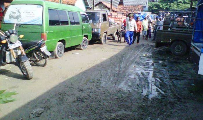 Semakin Tertinggal dari Swalayan, Anggota Dewan Sumenep Desak Revitalisasi Pasar Tradisional Semakin Tertinggal dari Swalayan, Anggota Dewan Sumenep Desak Revitalisasi Pasar Tradisional