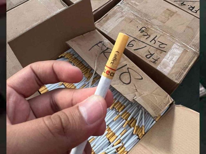 Bea Cukai Malang Amankan Rokok Ilegal Siap Edar Senilai Rp935,49 Juta Bea Cukai Malang Amankan Rokok Ilegal Siap Edar Senilai Rp935,49 Juta