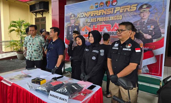 Polres Probolinggo Bongkar Distribusi Pupuk Subsidi Ilegal Polres Probolinggo Bongkar Distribusi Pupuk Subsidi Ilegal