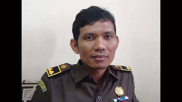 Dugaan Mark Up Seragam di Disdik Malang, Kejari Periksa 15 Kepala Sekolah Dugaan Mark Up Seragam di Disdik Malang, Kejari Periksa 15 Kepala Sekolah
