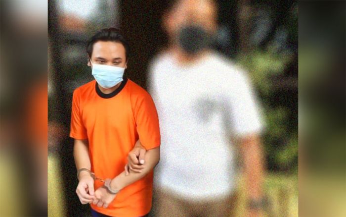 Jadi Mucikari, Waria di Mojokerto ini Jual Pelajar ke Pria Hidung Belang Jadi Mucikari, Waria di Mojokerto ini Jual Pelajar ke Pria Hidung Belang