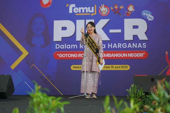 Temu PIK-R, Bunda GenRe Kediri Dorong Penguatan Remaja Menuju Masa Depan Indonesia Berdaya Temu PIK-R, Bunda GenRe Kediri Dorong Penguatan Remaja Menuju Masa Depan Indonesia Berdaya