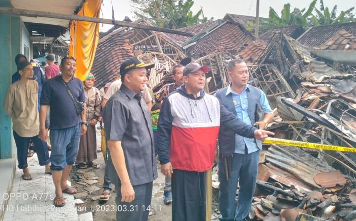 Dua Pimpinan DPRD Pasuruan Tinjau Kondisi Pasar Gondanglegi, Segera Carikan Solusi