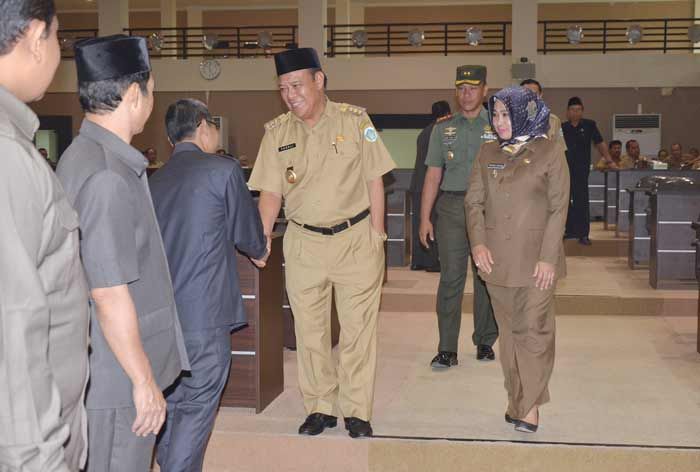 Pemkab Lamongan Ajukan Penambahan Target Pendapatan Daerah 3,8 Persen Pemkab Lamongan Ajukan Penambahan Target Pendapatan Daerah 3,8 Persen