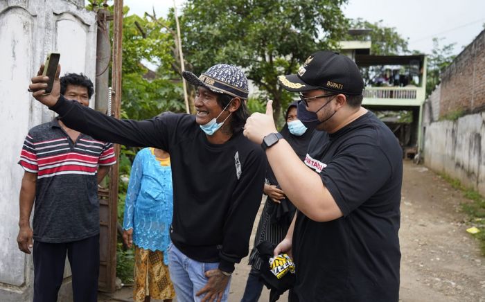 Tanggapi Keluhan Jalan Rusak di TikTok, Bupati Kediri Langsung Turun Ajak Pemilik Akun Keliling