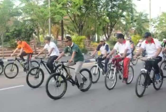 Pimpin Jumat Bersabda, Wakil Bupati Pamekasan Kunjungi Desa Laden Pimpin Jumat Bersabda, Wakil Bupati Pamekasan Kunjungi Desa Laden