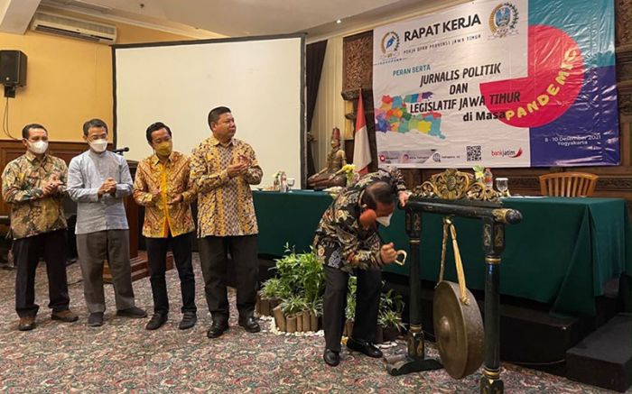 Komisi A DPRD Jatim Ajak Media Berperan Bangun Kedisiplinan Komisi A DPRD Jatim Ajak Media Berperan Bangun Kedisiplinan