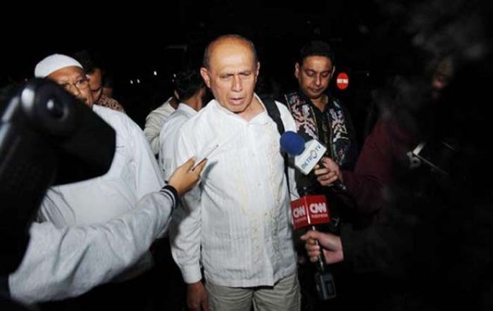 Hatta Taliwang Diburu, Beredar Video Perpecahan TNI Pasca Kivlan dan Adityawarman Diciduk Hatta Taliwang Diburu, Beredar Video Perpecahan TNI Pasca Kivlan dan Adityawarman Diciduk