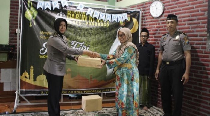 Santri Hudatul Muna 2 Dapat Penyuluhan Kenakan Remaja dan Medsos Santri Hudatul Muna 2 Dapat Penyuluhan Kenakan Remaja dan Medsos