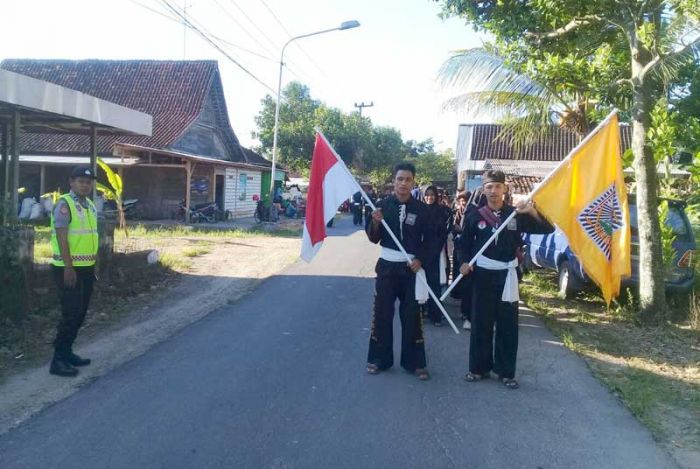 Kuatkan Persaudaraan antar Anggota, Pendekar PSHT di Senori Lakukan Long March