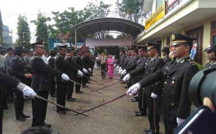 Pergantian Kapolres Pamekasan Sisakan PR Pergantian Kapolres Pamekasan Sisakan PR