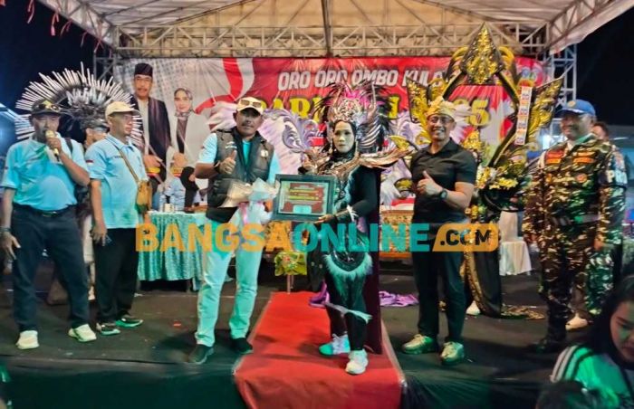 Semarak Carnival 2025 Oro-Oro Ombo Kulon Pasuruan, Tampilkan Kebersamaan dan Kreativitas Lokal Semarak Carnival 2025 Oro-Oro Ombo Kulon Pasuruan, Tampilkan Kebersamaan dan Kreativitas Lokal