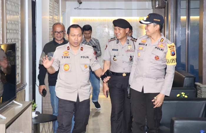 Usai Dilantik, Wakapolda Jatim Sidak Mapolres Gresik Usai Dilantik, Wakapolda Jatim Sidak Mapolres Gresik