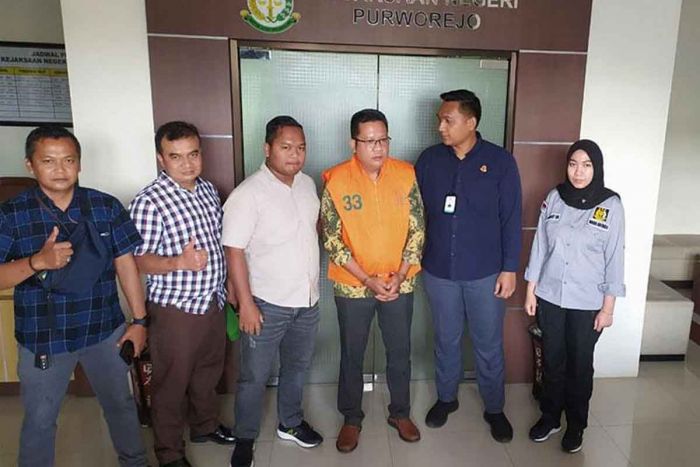 Mantan Direktur PDAU Purworejo Buronan Korupsi Dapat Mantan Direktur PDAU Purworejo Buronan Korupsi Dapat