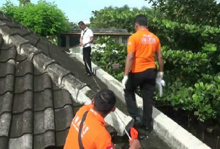 Rumah Tokoh Masyarakat Penolak Kilang Minyak di Jenu Diteror Bom Molotov Rumah Tokoh Masyarakat Penolak Kilang Minyak di Jenu Diteror Bom Molotov