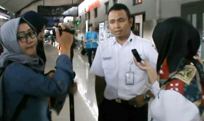 Sehari Dibuka, 50 Persen Tiket KA Jatah Mudik Lebaran Ludes Diserbu Warga Malang Sehari Dibuka, 50 Persen Tiket KA Jatah Mudik Lebaran Ludes Diserbu Warga Malang