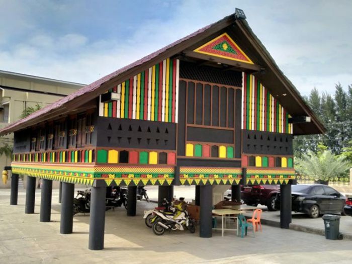 Mahar Nikah Ratusan Juta di Aceh, Tapi Mertua Ngasih “Kembalian” Mobil (3-Habis) Mahar Nikah Ratusan Juta di Aceh, Tapi Mertua Ngasih “Kembalian” Mobil (3-Habis)