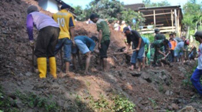 Longsor di Ngetos Nganjuk, Satu Keluarga jadi Korban