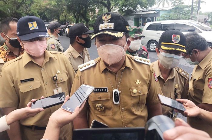 Tinjau Pengaspalan Jalan, Bupati Hendy: Harus Berdampak Pada Peningkatan Ekonomi Masyarakat Tinjau Pengaspalan Jalan, Bupati Hendy: Harus Berdampak Pada Peningkatan Ekonomi Masyarakat