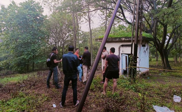 Berteduh saat Hujan Lebat, Anggota Brimob Pasuruan Meninggal Kesetrum Berteduh saat Hujan Lebat, Anggota Brimob Pasuruan Meninggal Kesetrum