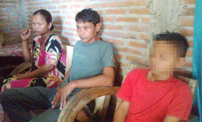 Sering Diperiksa, Orang Tua Bocah Korban Penganiayaan oleh Oknum Polisi Tuban Kehilangan Pekerjaan Sering Diperiksa, Orang Tua Bocah Korban Penganiayaan oleh Oknum Polisi Tuban Kehilangan Pekerjaan