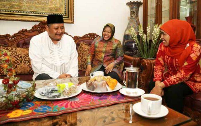 Buka Kantong Suara Muslimat-Fatayat, Risma-Whisnu Bertemu Khofifah Buka Kantong Suara Muslimat-Fatayat, Risma-Whisnu Bertemu Khofifah