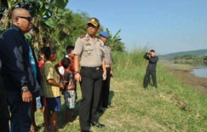 Waka Polres Sidoarjo Pantau Lokasi Buaya, Warga Ketiban Rezeki