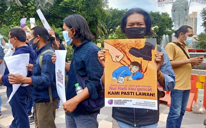 IJTI, AJI, dan PWI Gelar Aksi Solidaritas Kecam Kekerasan Terhadap Wartawan Tempo